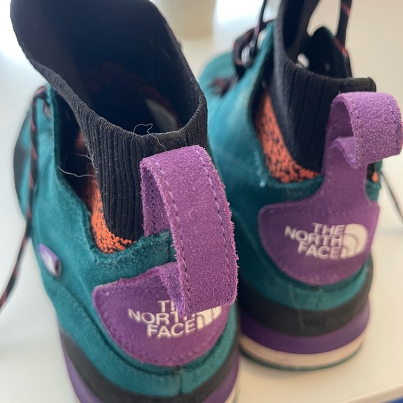 North face boots size 12 waterproof! - Picture 2 of 3